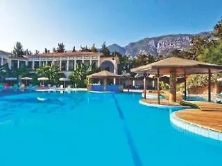 Lapethos & Casino Szálloda 4*